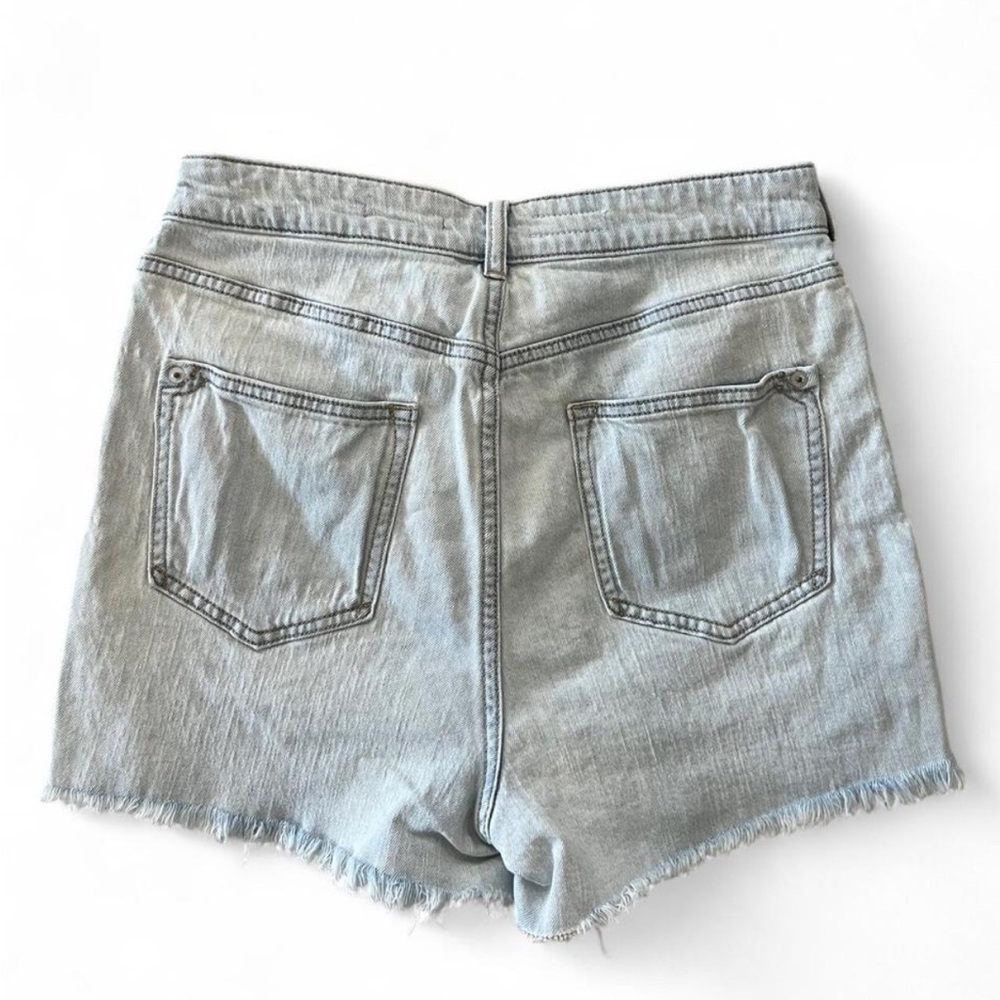 Pilcro and the Letterpress Anthropologie Distressed High-Waisted LightWash Short - Picture 2 of 7